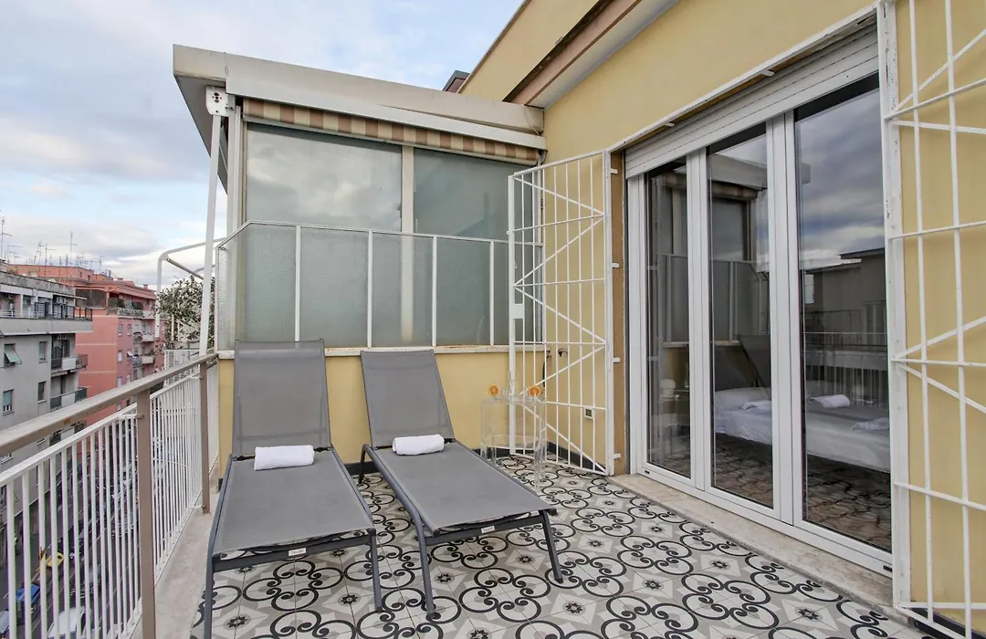 Design Monteverde Flat-1